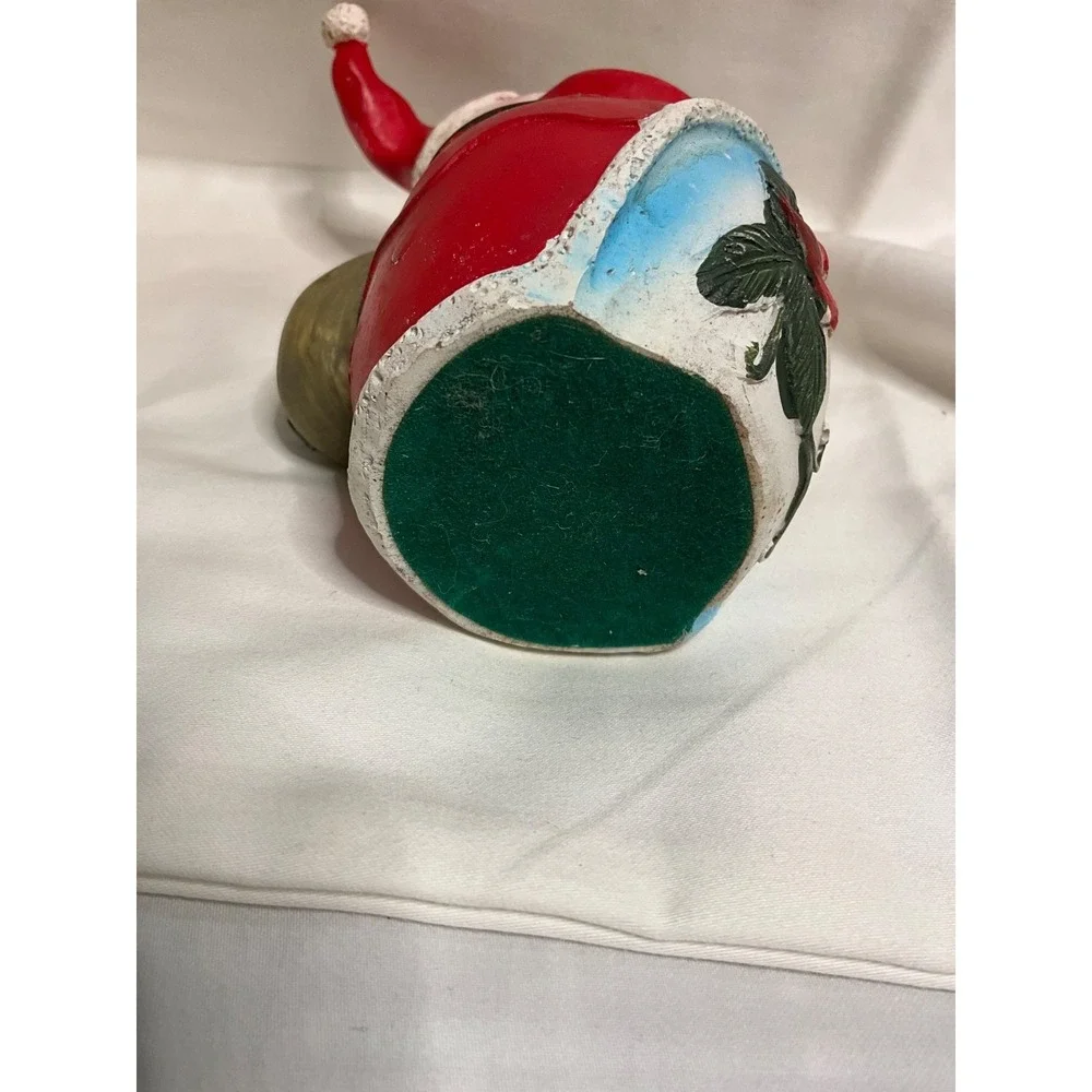 Vintage Style Resin Santa Claus Figurine 5